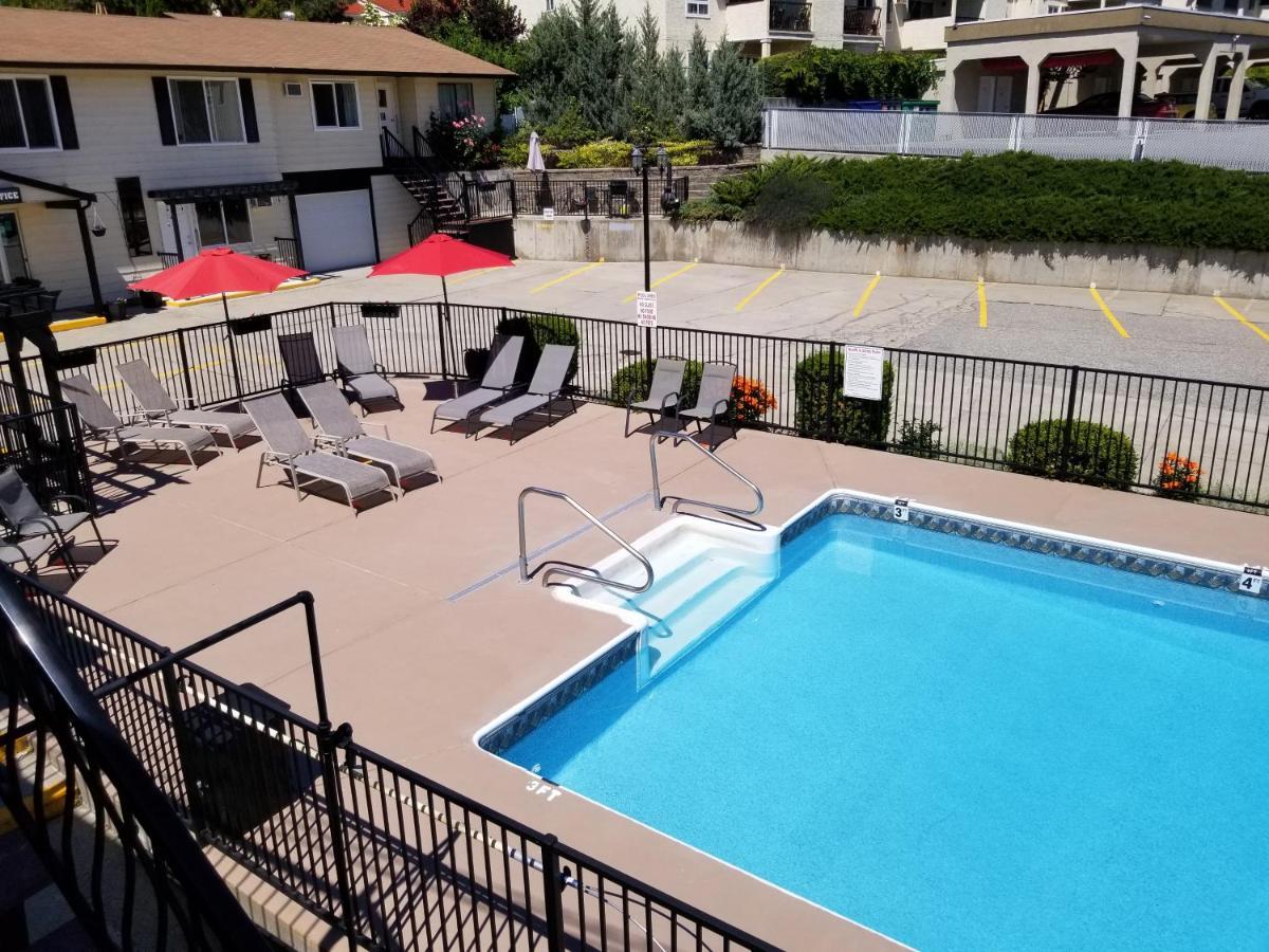 Osoyoos Lakeview Inn & Suites Екстер'єр фото