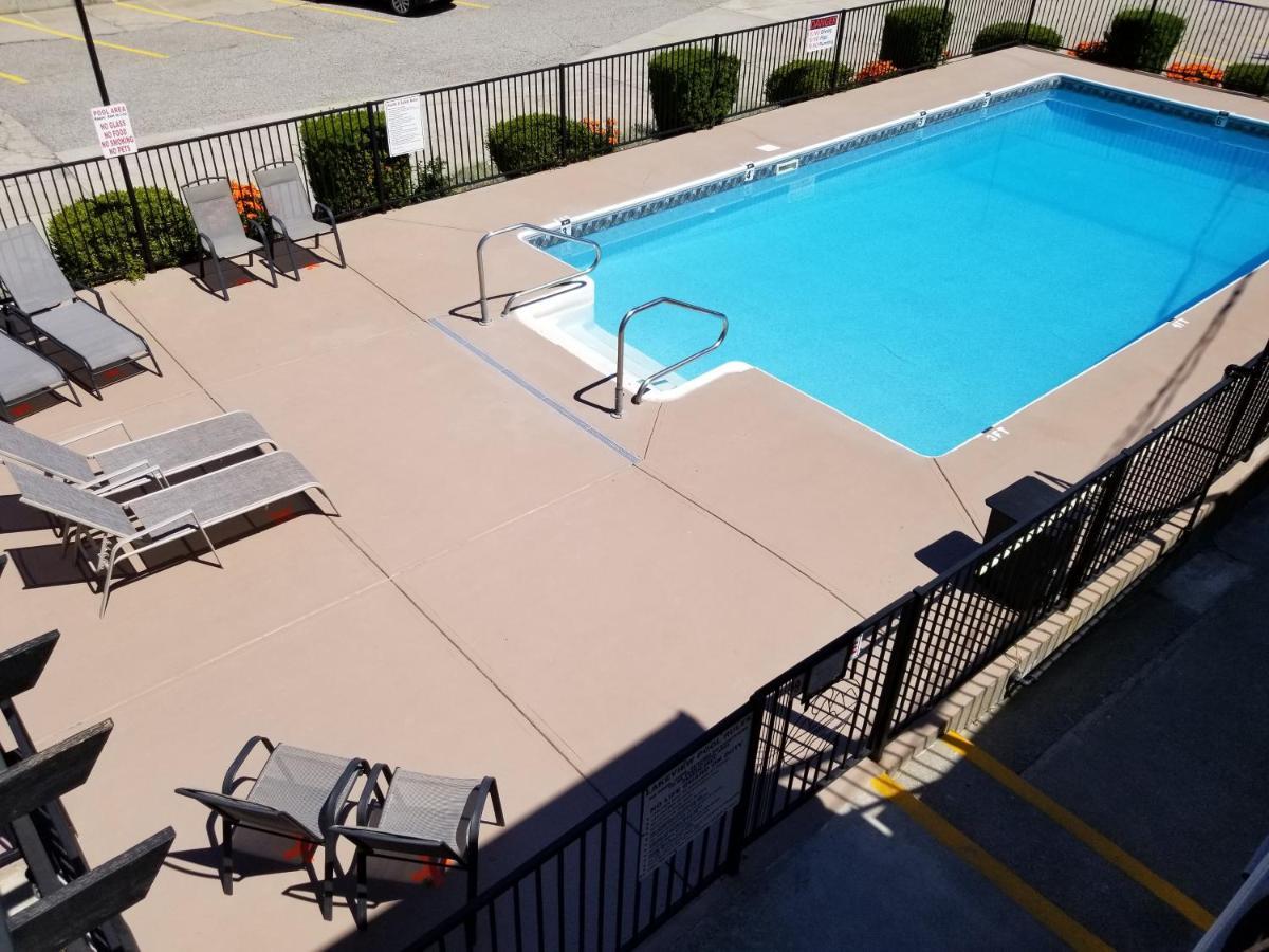 Osoyoos Lakeview Inn & Suites Екстер'єр фото