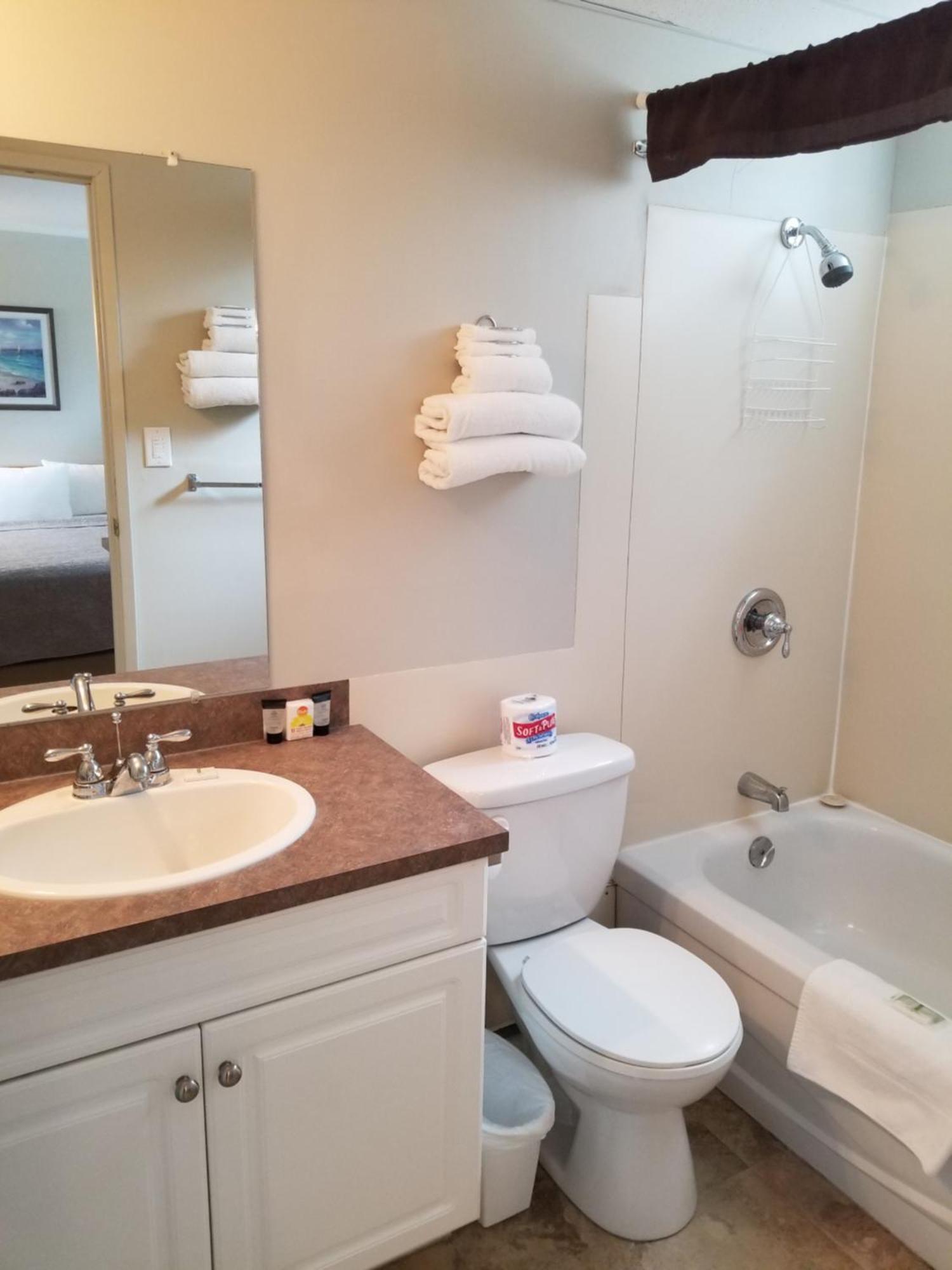 Osoyoos Lakeview Inn & Suites Номер фото