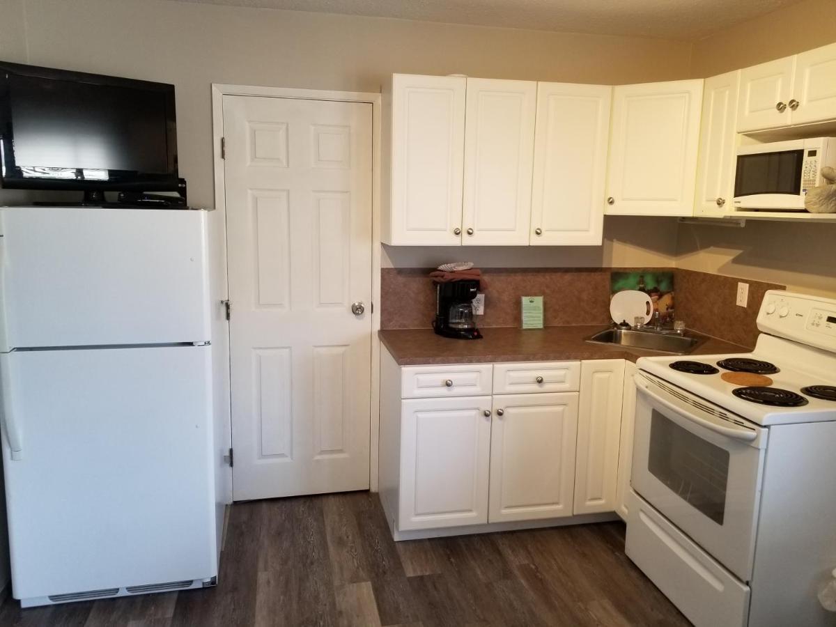 Osoyoos Lakeview Inn & Suites Екстер'єр фото
